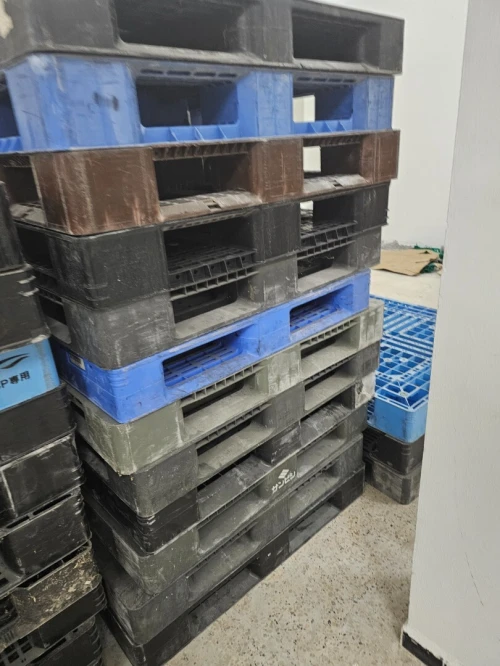 Lot palette plastique