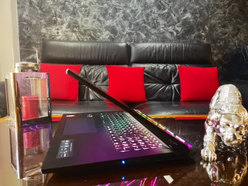 [VENDU] Acer Predator Helios 18 - Intel i9-13900HX- RTX 4080 -Ecran 18" QHD 240Hz -RAM 32Go -SSD 1TB