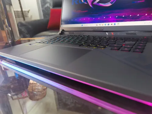 [ VENDU] ASUS STRIX SCAR G16 - i9 13980HX - RTX 4070 - Écran 16" FHD+ 165Hz - RAM 16Go - SSD 1TB