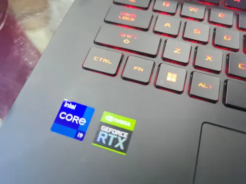 [VENDU] ASUS STRIX SCAR G18 - I9 13980HX - RTX 4080 12Go - ÉCRAN 18" QHD 240Hz - RAM 32Go - SSD 1TB