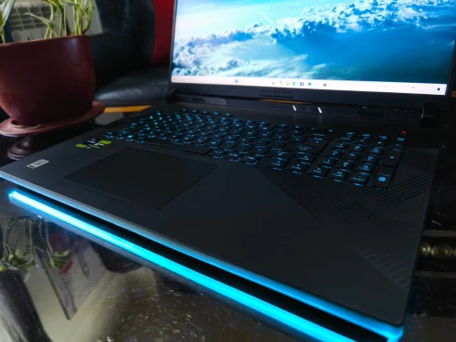 [VENDU] ASUS ROG STRIX G18 - i9 14900HX-RTX 4080 12Go-Écran 18" Mini-LED QHD+ 240Hz-RAM 32Go-SSD 1TB