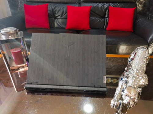 [VENDU] LENOVO LEGION 7i PRO-i9-13900HX - RTX 4090 16Go-Écran 16" QHD 2K 240Hz -SSD 2TB - RAM 32 Go 