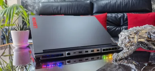 [VENDU] Lenovo Legion 7i - i9-12900HX - RTX 3080Ti TDP 175w - Ecran 16" QHD 165Hz - RAM 32Go-SSD 2TB