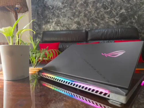 [VENDU] ASUS STRIX SCAR G18- i9 -13980HX - RTX 4070 8Go -ÉCRAN 18" QHD 240Hz - RAM 32Go - SSD 1TB