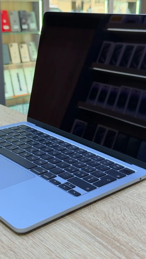MacBook air m4