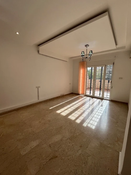 Location Appartement Niveau de villa F4 Alger Birkhadem