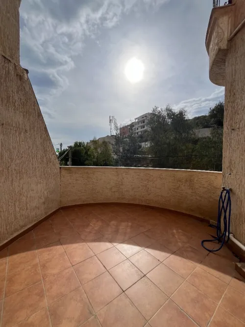 Location Appartement Niveau de villa F4 Alger Birkhadem