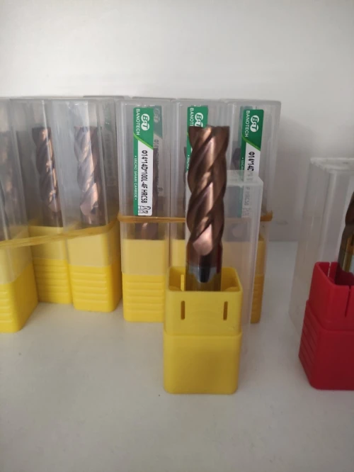 Outillage de tournage et fraisage CNC 