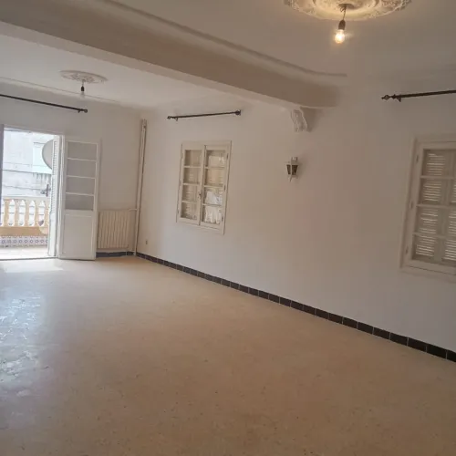 Location Appartement Niveau de villa F5 Alger Bouzareah