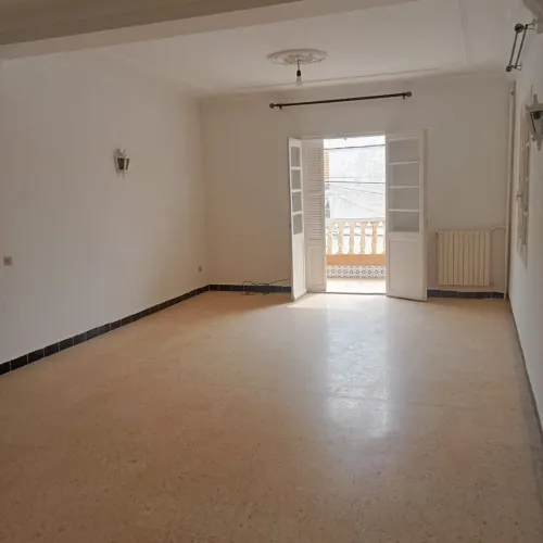 Location Appartement Niveau de villa F5 Alger Bouzareah