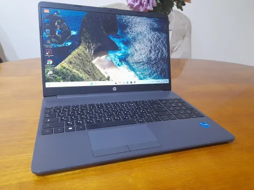 Hp 15dw i3 8eme / 4gb / 128gb