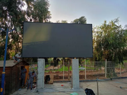 Installation des écran géant LED éxtérieur P05 et P3.91 Haut qualité