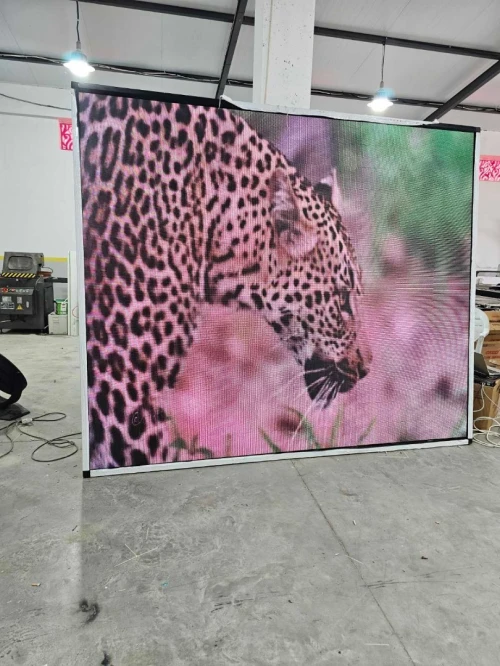 écran LED P04 INDOOR salle de conférence