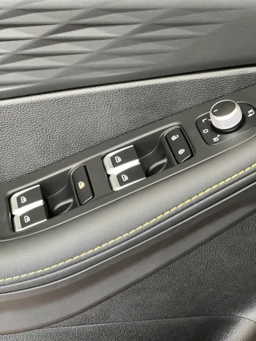 Geely Coolray 2025 Camilion
