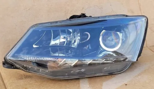 Phare Skoda Fabia 