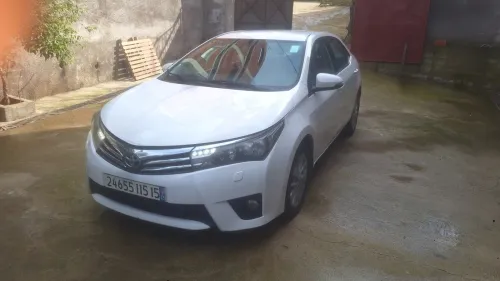 Toyota Corolla 2015 high grade