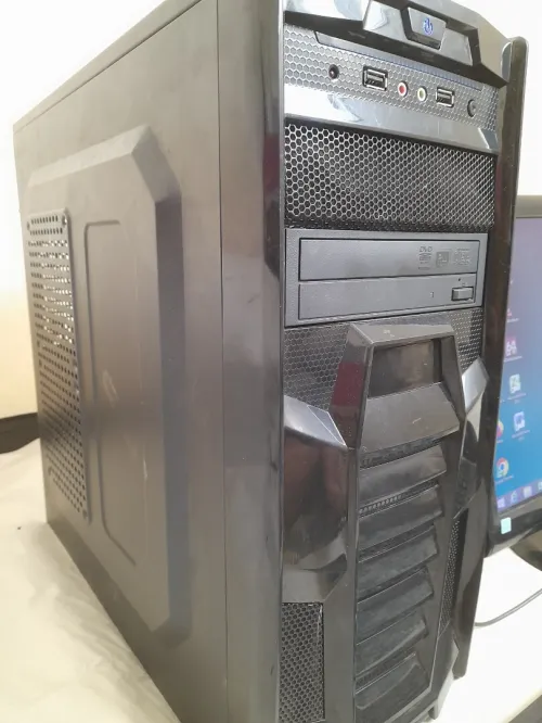 UNITE CENTRALE I3