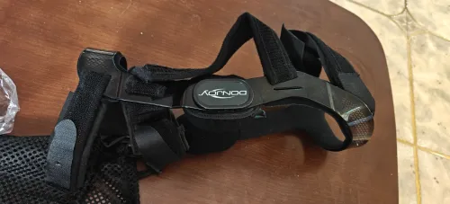 دعامة ركبة وظيفية صلبة (Rigid Functional Knee Brace) من الفئات المتقدمة لشركة DonJoy.
