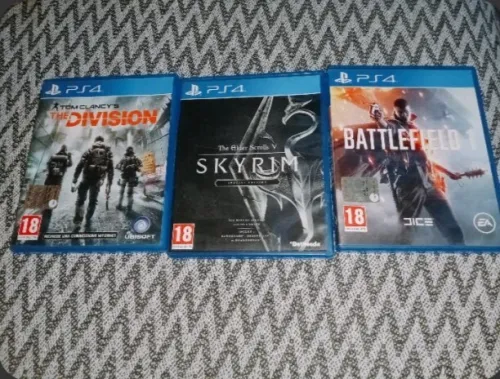 Ps4 slim manette copie et 3cd