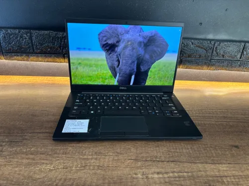 Pc portabl dell latitude 7390