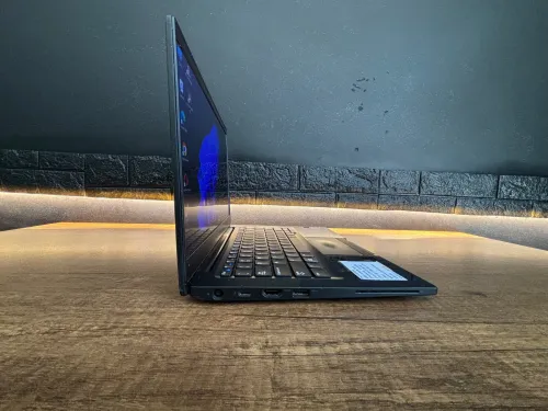 Pc portabl dell latitude 7390