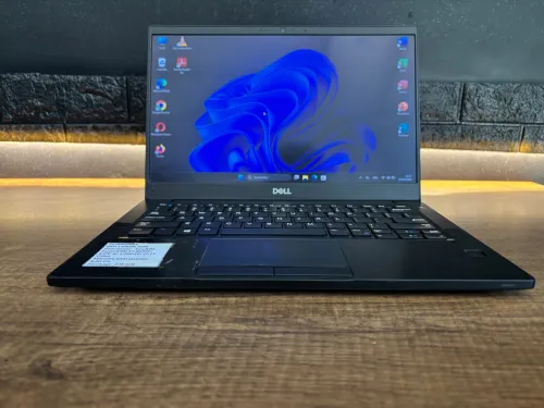 Pc portabl dell latitude 7390
