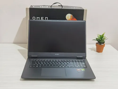 HP OMEN 17 RYZEN AI 9 365 RTX 5070 RAM 32GB DDR5 SSD 1TB ÉCRAN 17" QHD