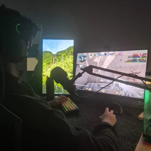 PC GAMER (يمشي كلش كيما تحب لجماعة STREAMING)