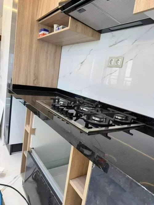 Marbre et Quartz et Granite