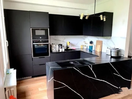 Marbre et Quartz et Granite