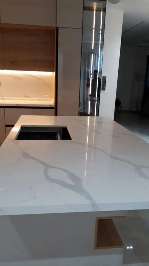 Quartz et Granite e Marbre