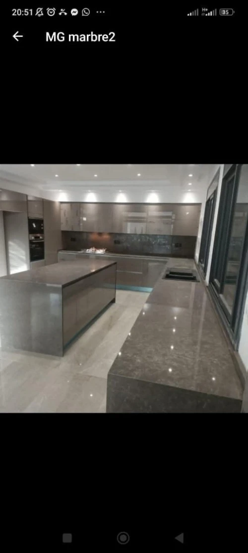 Marbre et Quartz et Granite