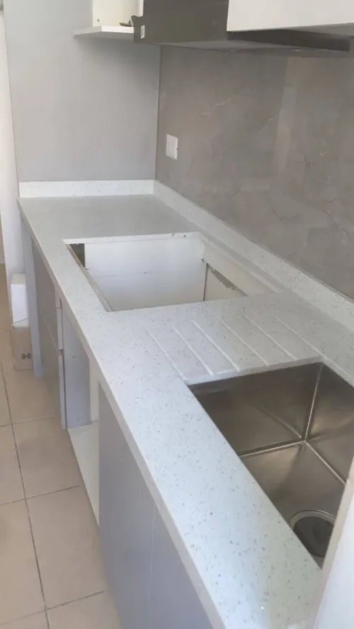 Marbre et Quartz et Granite