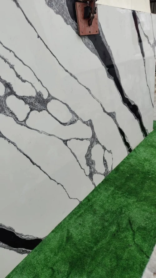 Marbre et Quartz et Granite