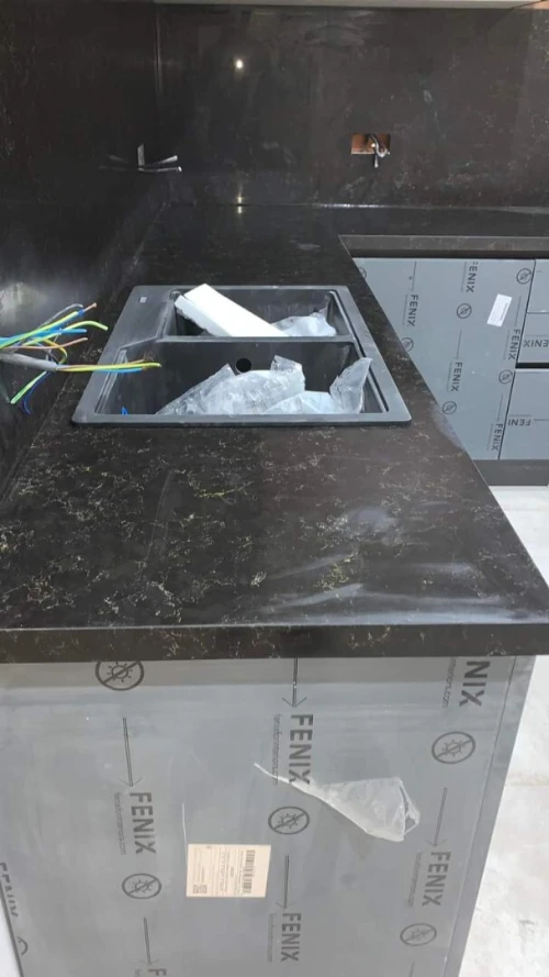 Marbre et Quartz et Granite
