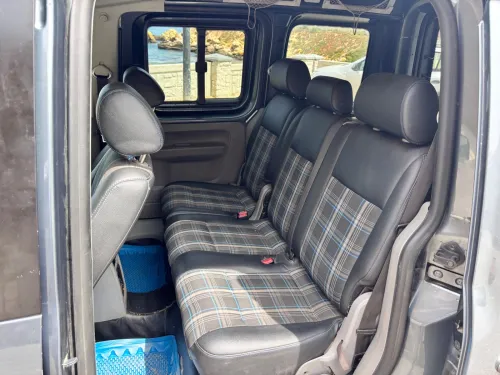 Volkswagen Caddy 2011 
