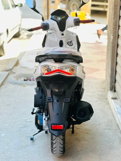 Sym St 200 2025