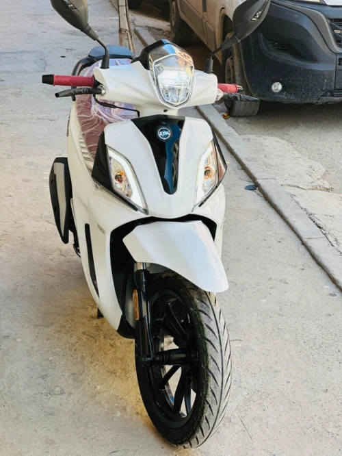 Sym St 200 2025
