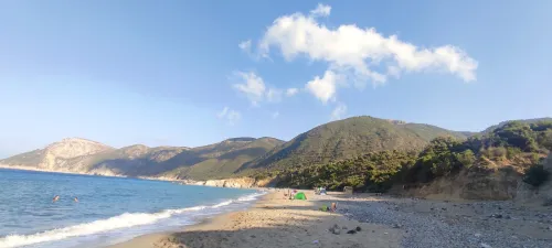 Location vacances Appartement F4 Skikda Collo
