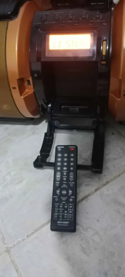 BOMBOX SHARP