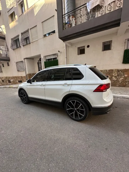 Volkswagen Tiguan 2021 Active