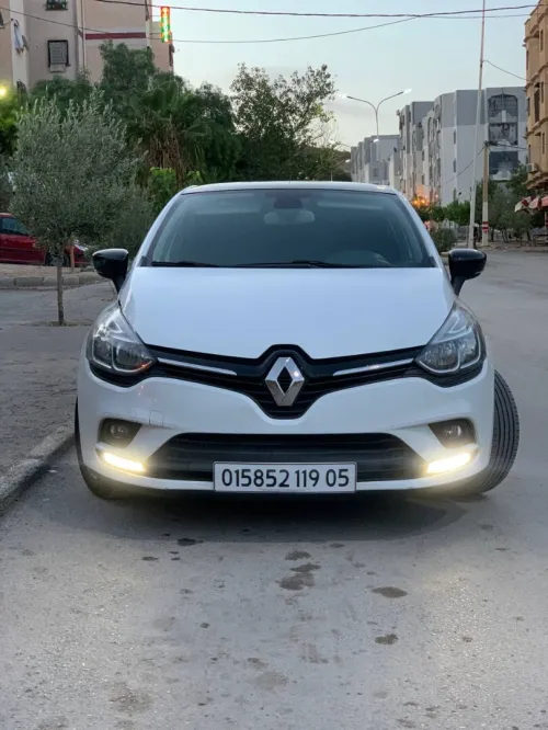 Renault Clio 4 2019 Limited 2