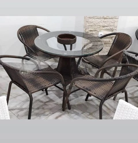 Table ronde 0,80 cm SANS CHAISES Idéale Pour Cafétéria Et Restaurant  تأثيث للمطاعم والكافيتيريات