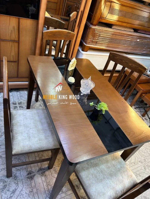 Table cuisine et salle a manger 4 et 6 chaises