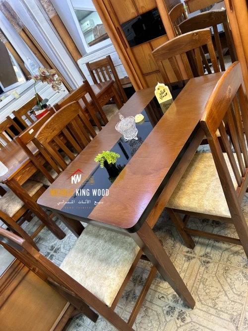 Table cuisine et salle a manger 4 et 6 chaises