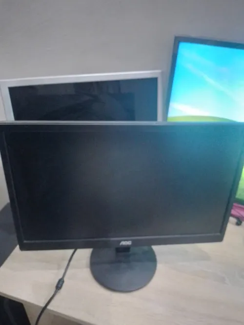 Pc + 2 screen + mouse + keyboard + headphones