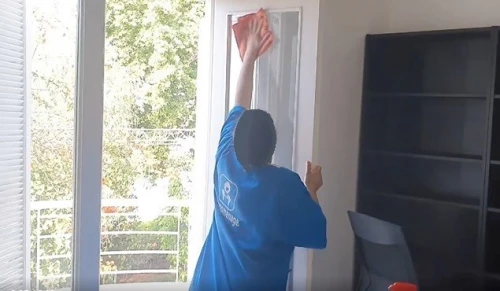 Femme de ménage pour appartement villa escaliers bueaux entreprise de nettoyage société de nettoyage