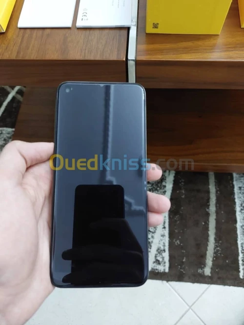 Realmi 8i