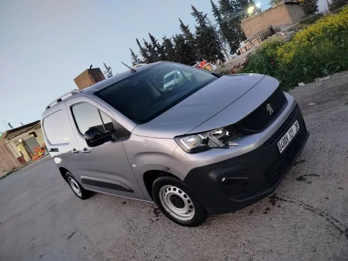 Peugeot Partner 2021 Nouveau Outdoor