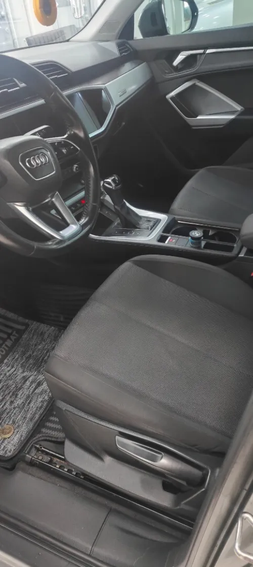 Audi Q3 2019 Ambition